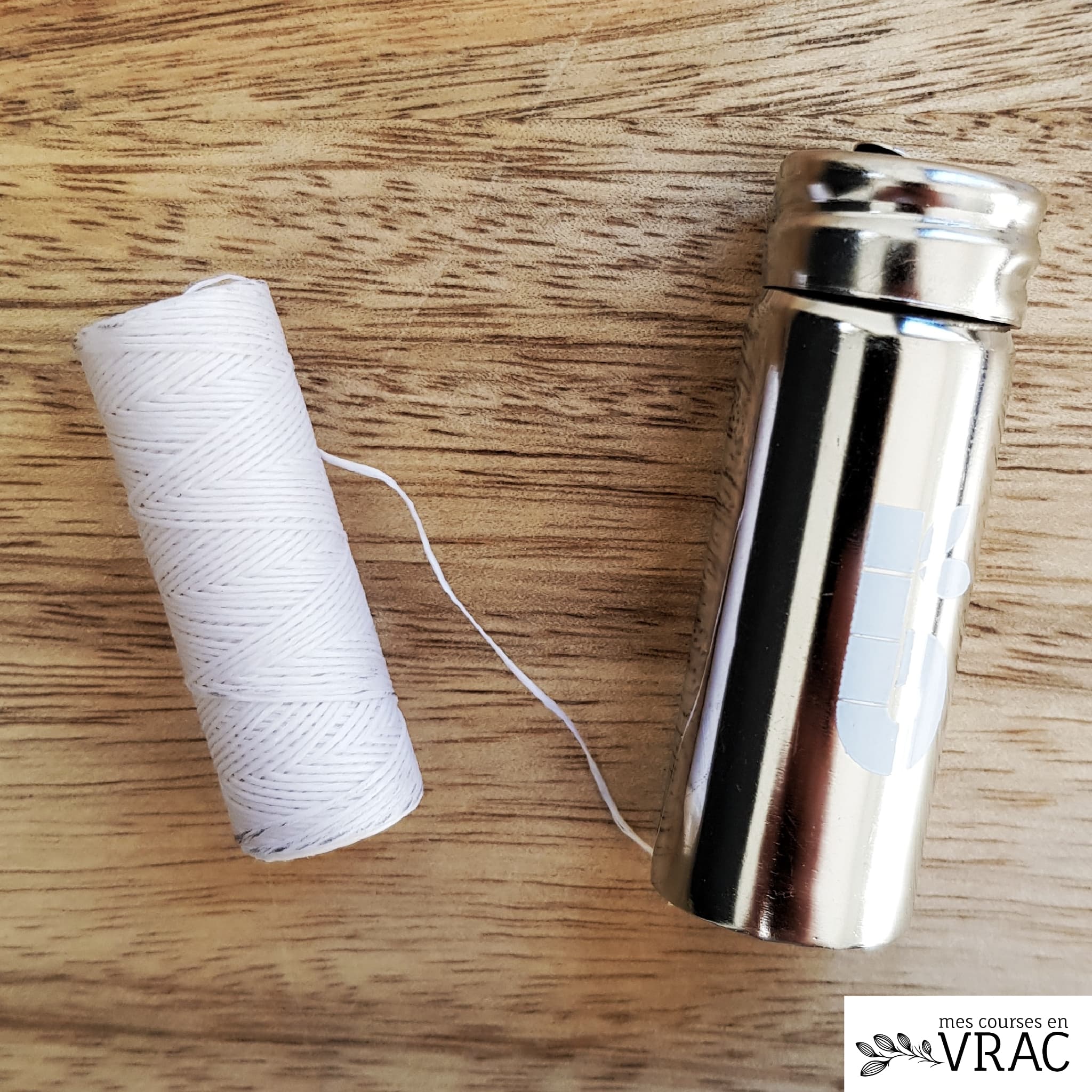 Fil dentaire en soie et son distributeur – Image 3