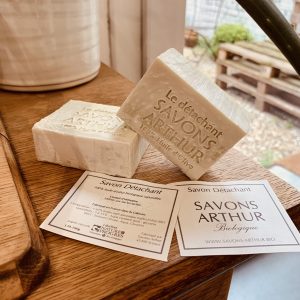 Savon solide détachant à l’huile d’olive – Savons Arthur